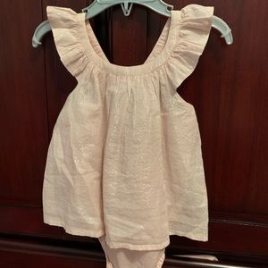 Beautiful Gap outfit for baby girl NWT